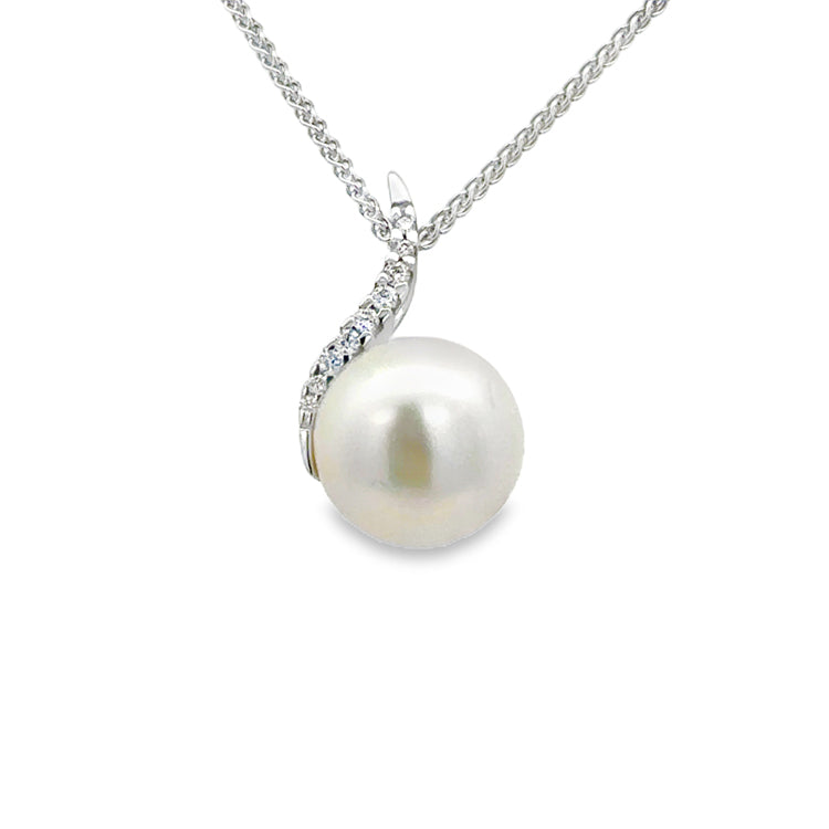 Pearl Necklace, 14Kt