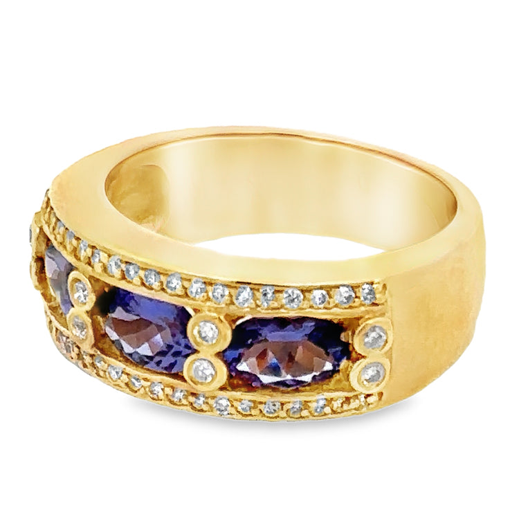 Tanzanite and Diamonds Ring, 14Kt